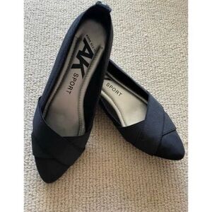 Anne Klein Black Classic Ballet Flats